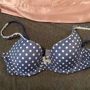 Victoria’s Secret bra